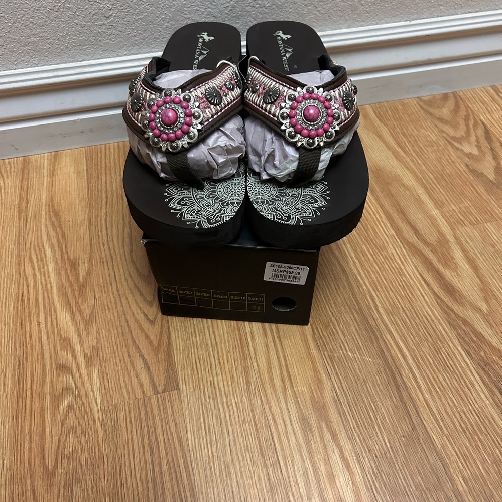 Montana West size 11
